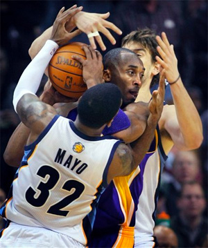 Kobe Bryant vs. Grizzlies - 11.30.10