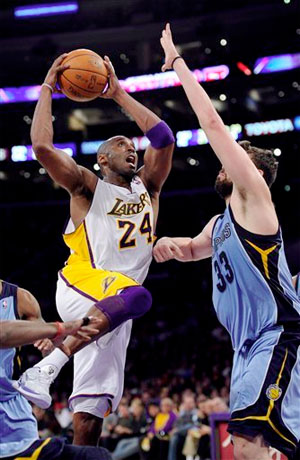 Kobe Bryant vs. Grizzlies - 01.02.11