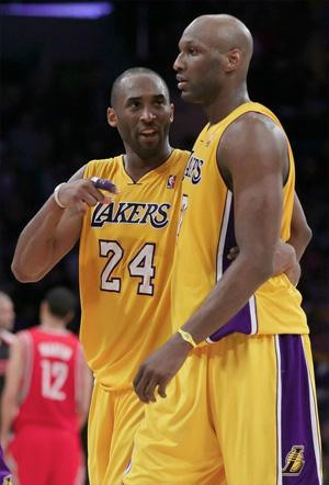 Kobe Bryant and Lamar Odom vs. Houston - 02.01.11